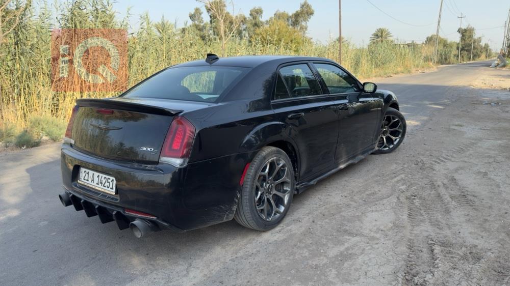 كرايسلر 300